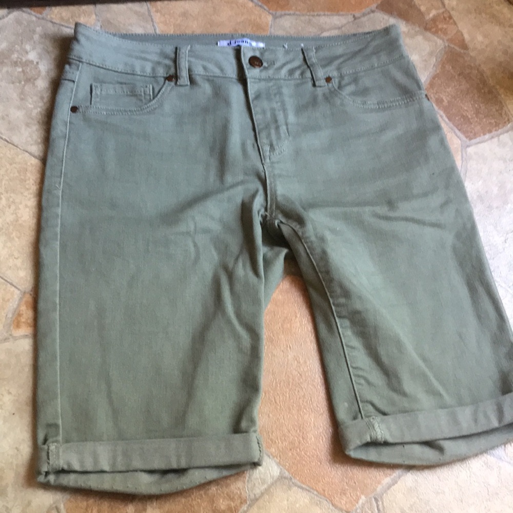 COPY - Green Bermuda Shorts 6 d.jeans